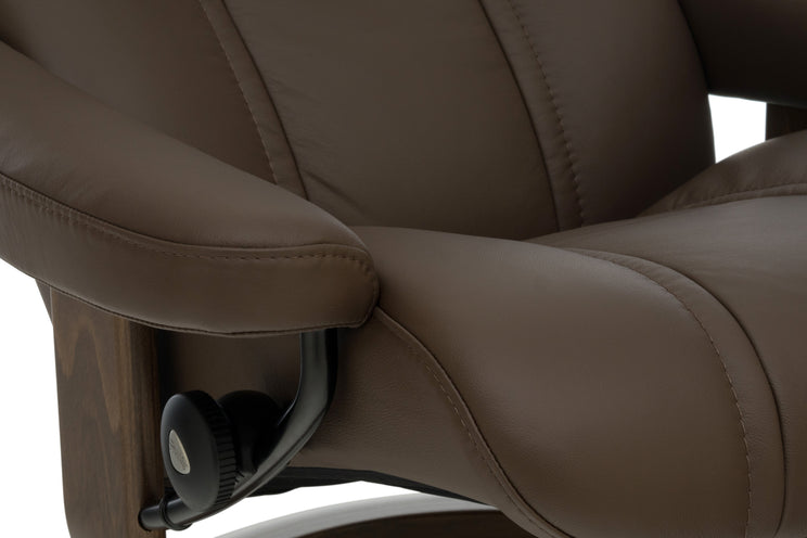 Stressless Wing Chesnut Chair and Ottoman (Medium)